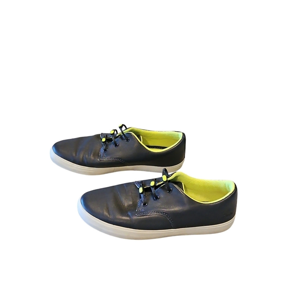 Clarks Navy/Neon Yellow Shoes - Picture 2 of 6
